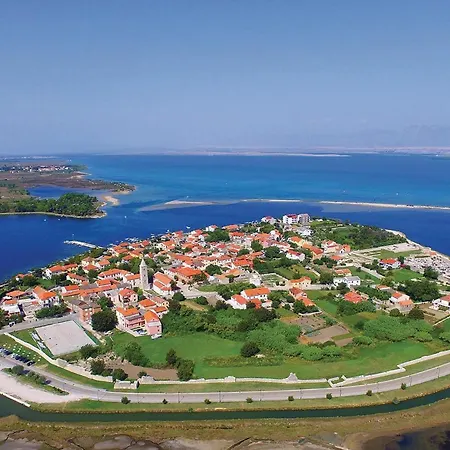 Stunning In * Zerava